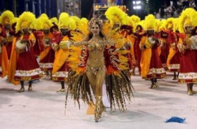 Пъстри танци на карнавала в Рио де Жанейро