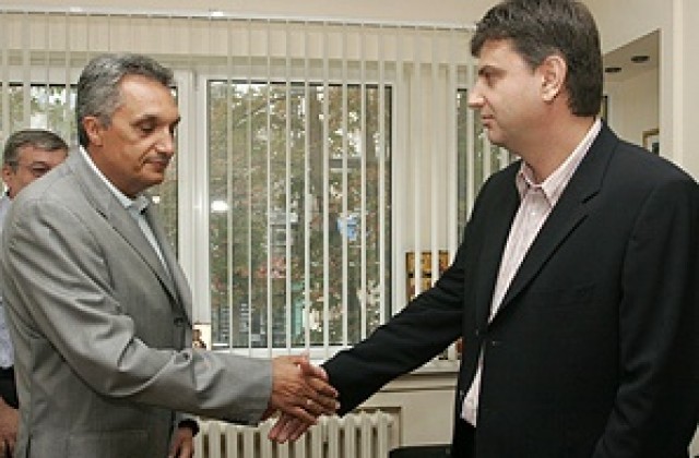 Юруков да е кандидат кмет на София, предложил Костов