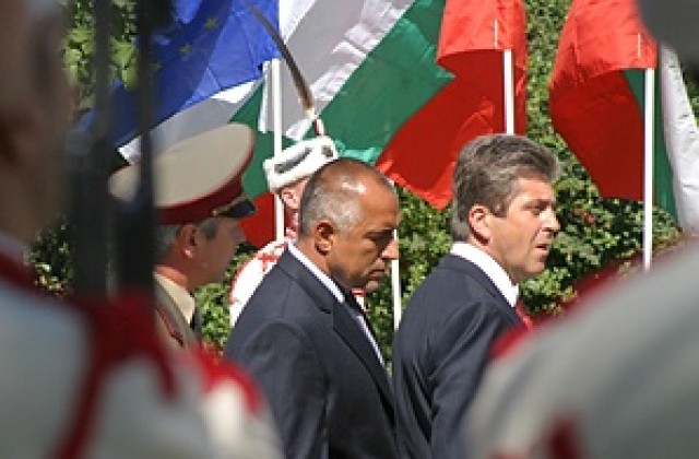 Кмет и президент вдигат знамето на София