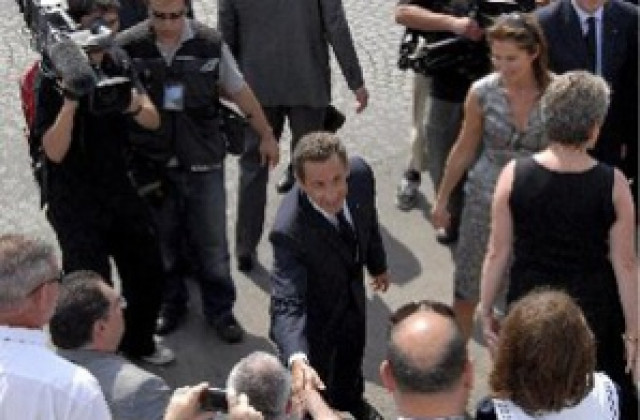 Продължават слуховете за развод на семейство Саркози