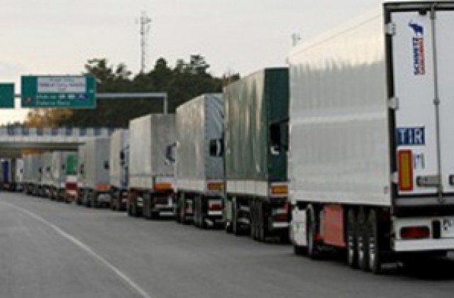 Датски шофьори на камиони блокираха германската граница