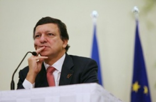 Барозу: Слабият долар несъмнено е проблем за глобалната икономика