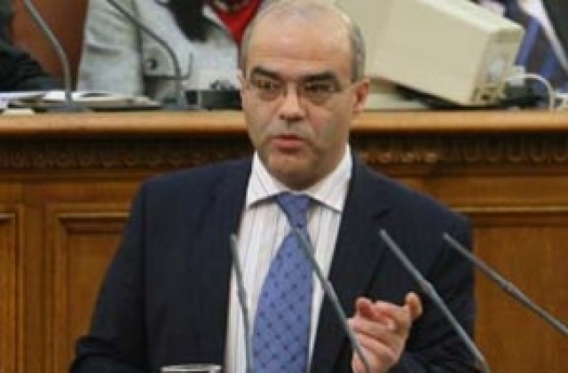 Йордан Бакалов: Явно нещо скърца в тройната коалиция
