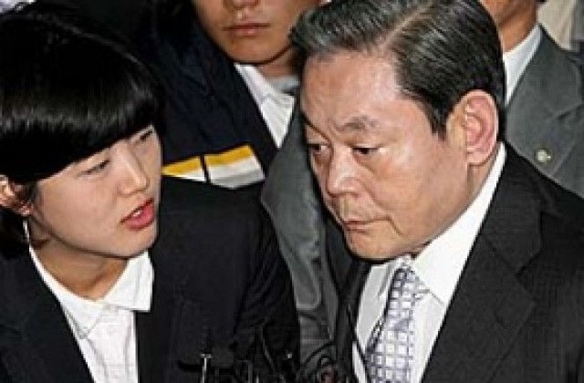 Президентът на „Самсунг” подава оставка