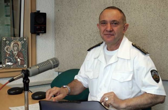 Вицеадмирал Люцканов: Социалният пакет не дава сигурност на военните