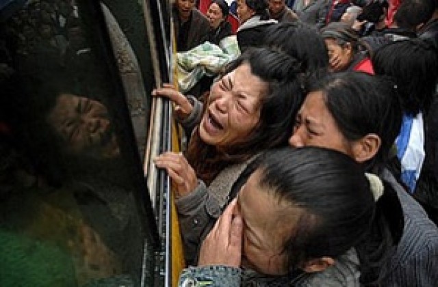 Станишев изрази съболезнованията си за загиналите в Китай