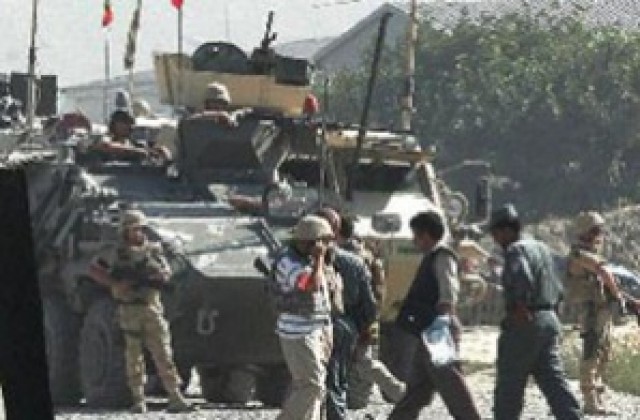 Камикадзе атакува американски военен конвой в Афганистан