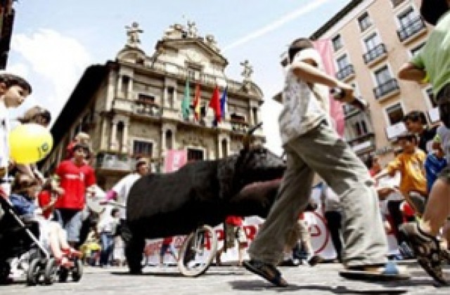 9 души ранени при надбягване с бикове в Испания