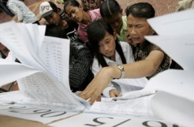 В Камбоджа се провеждат парламентарни избори