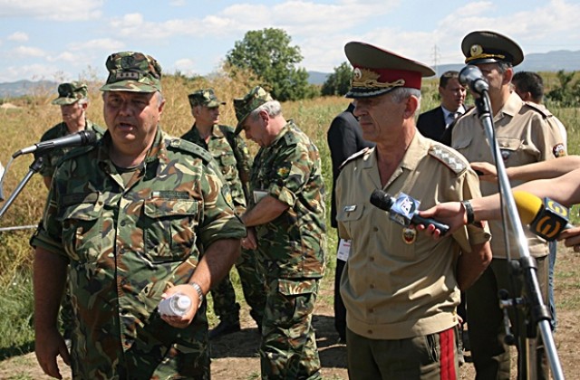 Взривяват контролирано боеприпаси край Челопечене