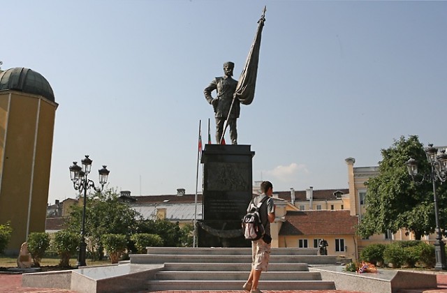 Откриват Паметника на българските опълченци в София