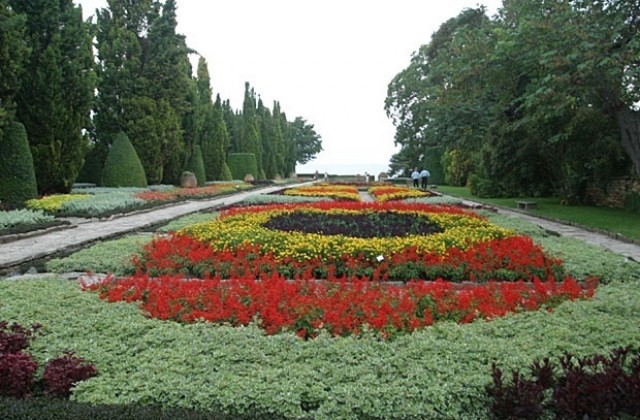 300 000 лева струва новата оранжерия в Ботаническата градина в Балчик