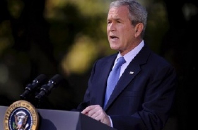 Кризата е излязла извън Уолстрийт, призна Буш