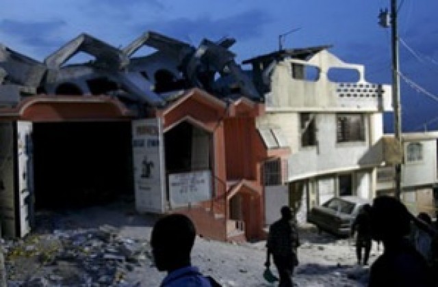 Арестуваха собственика на рухналото в Хаити училище