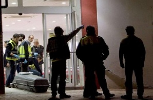 Уволнен служител уби трима души в Калифорния