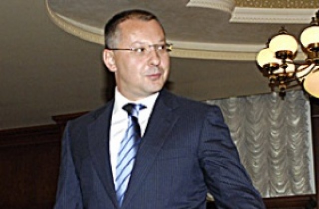 Станишев „уволни” европейски министри