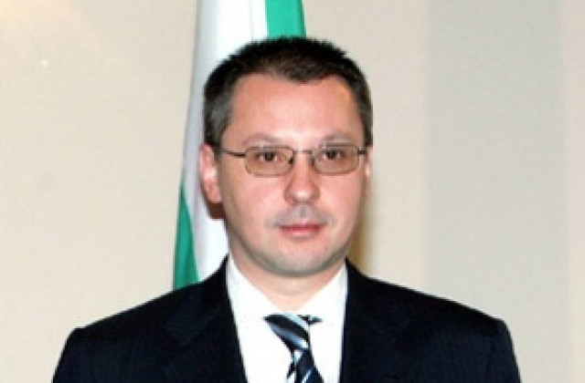 Станишев заседава за климата с Вишеградската група