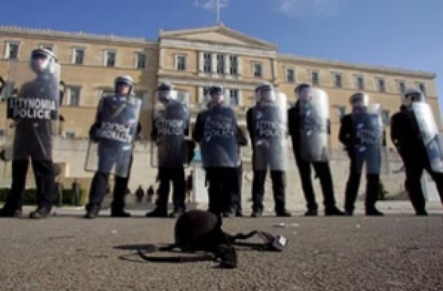 Българин е арестуван в Атина