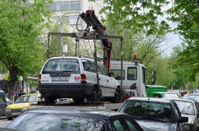 „Паркинги и гаражи” в София да работят денонощно, искат от ДСБ