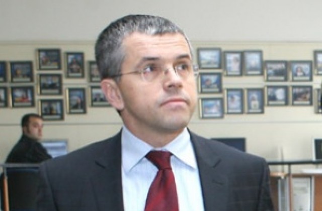 РЗС поиска изслушване на Пламен Орешарски заради циркония