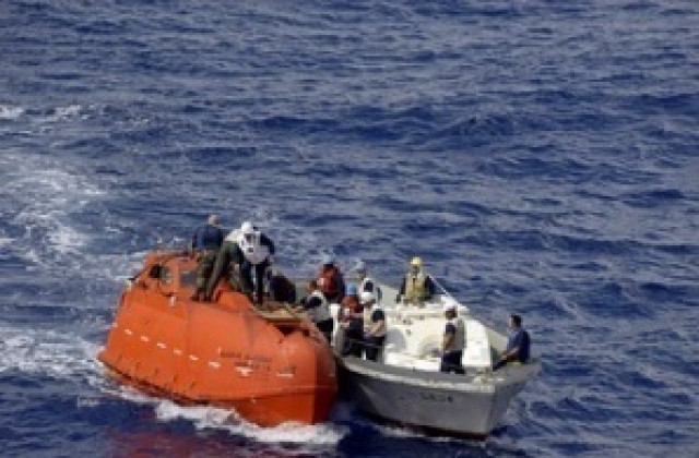Сомалийските пирати освободиха българските моряци