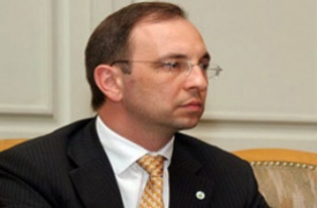 Двама министри са сред кандидатите за евровота на НДСВ