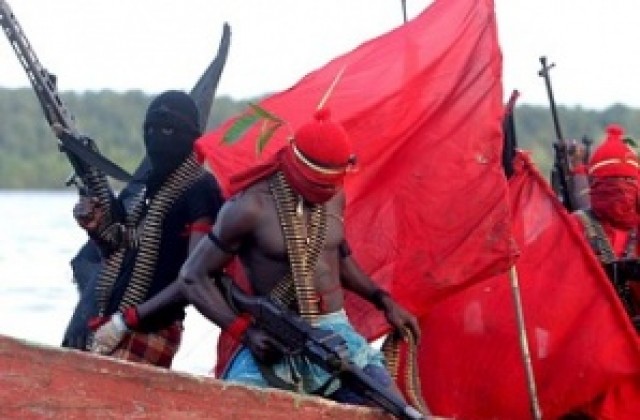 Бунтовници взривиха нефтопровод в Нигерия