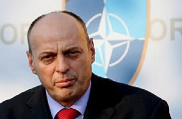 Паси канил на визити арестувания у нас бивш премиер на Косово