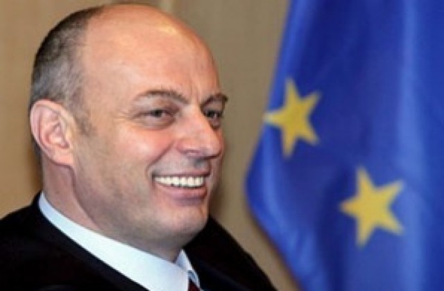 Прищина: Най-късно до четвъртък Чеку ще бъде в Косово