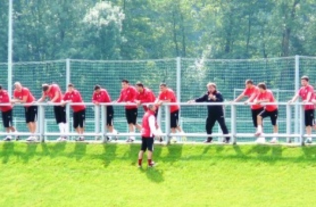 В ЦСКА бръмчат с уоки-токита