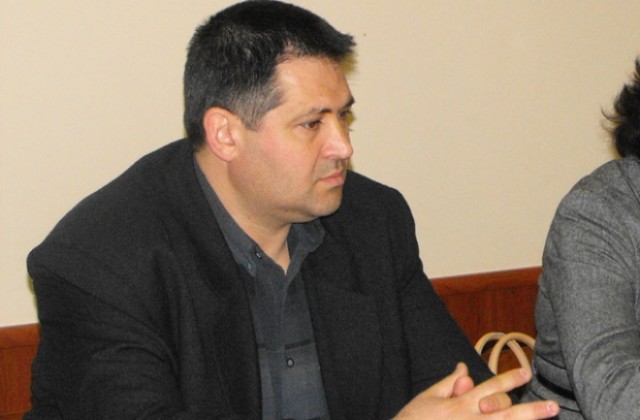 Д-р Валентин Василев е областният управител на Разград