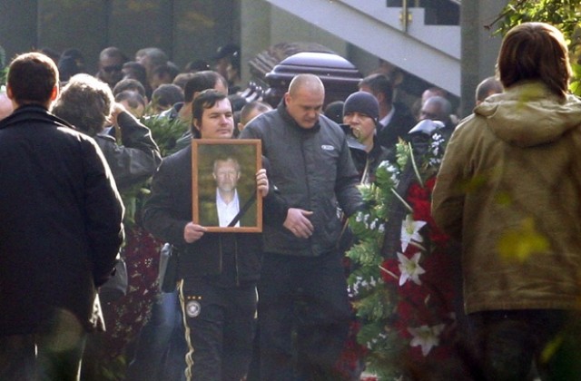Погребаха известния руски престъпен бос Япончик