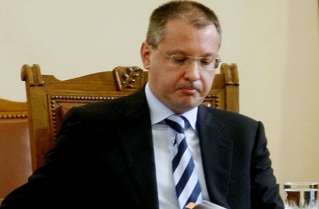 Станишев не e изнасял информации и доклади от ДАНС, твърдят от БСП