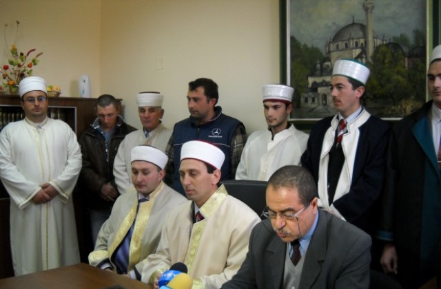 Мюсюлманската общност и в Шумен с протестна декларация