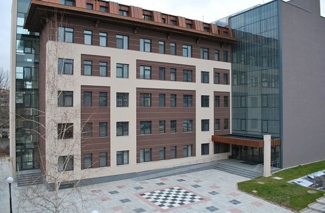 Ново модерно общежитие отваря врати за студентите на АУБ