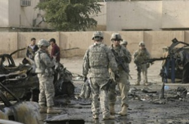 Наш военен се простреля в Афганистан
