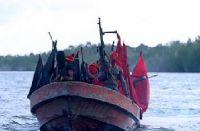 Самолетът с българските полицаи е излетял от Нигер