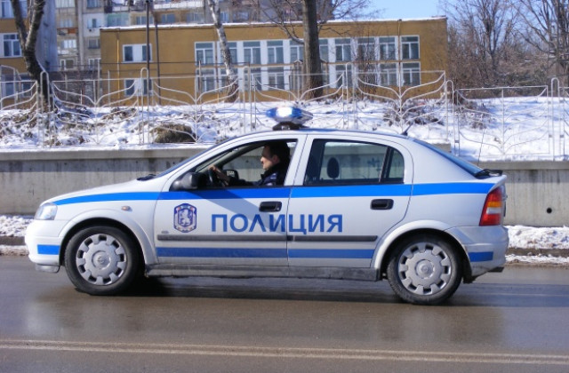 Задържаха крадци на режещи инструменти