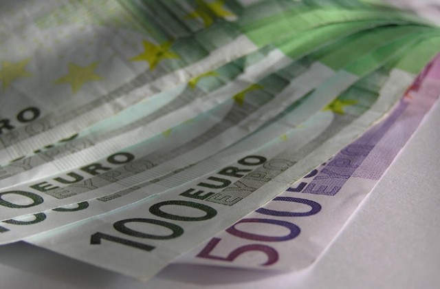 Антикризисна първоаприлска мярка - въвеждаме еврото
