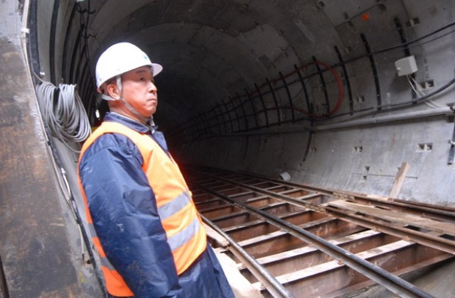 Машина колкото Боинг ще прокопава тунели в столичното метро
