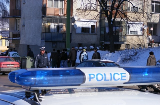 Задържаха двама, крали от жени