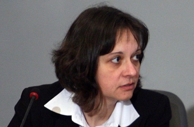 Съдът отстрани oт НЗОК Жени Начева, ГЕРБ чакат оставката й