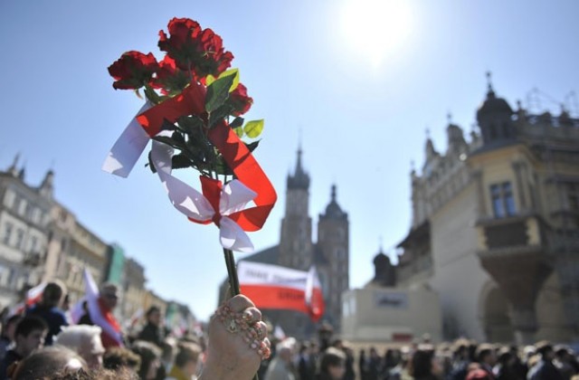 Последните тела на жертви край Смоленск пристигнаха в Полша