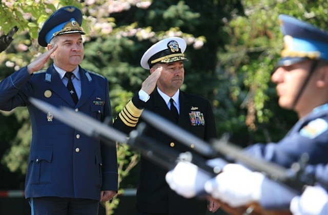 Премиерът Борисов посрещна адмирал Джеймс Ставридис