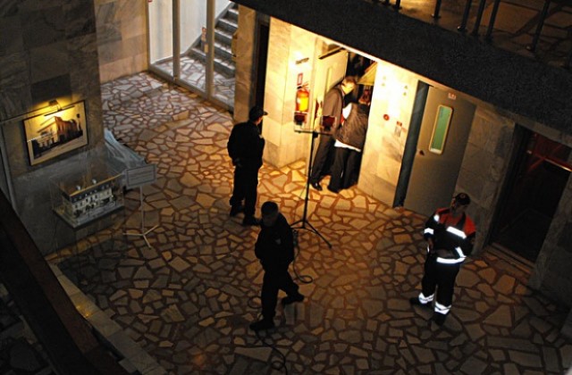 Жена загина в асансьорна шахта в сградата на община Разград