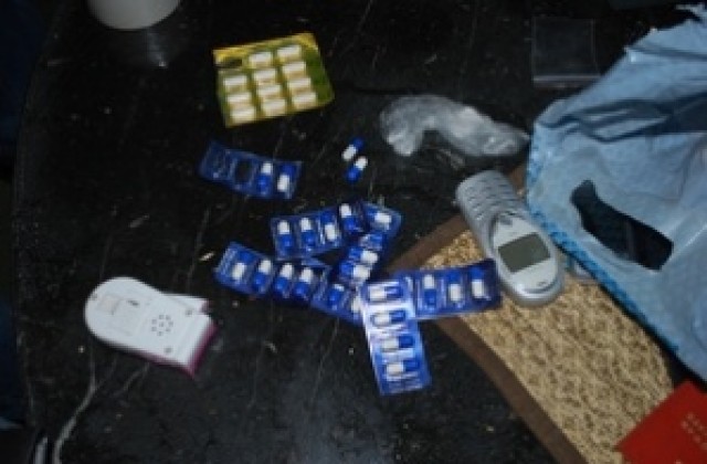 Престъпна група за производство на дрога хванаха в Сливен