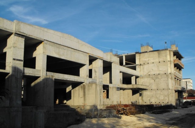 Прехвърлят на Разград недовършена от правителството Станишев сграда