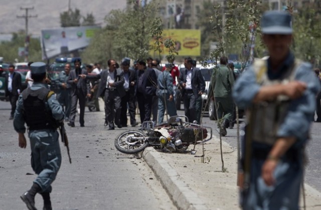 Четирима убити при атентат в Кабул