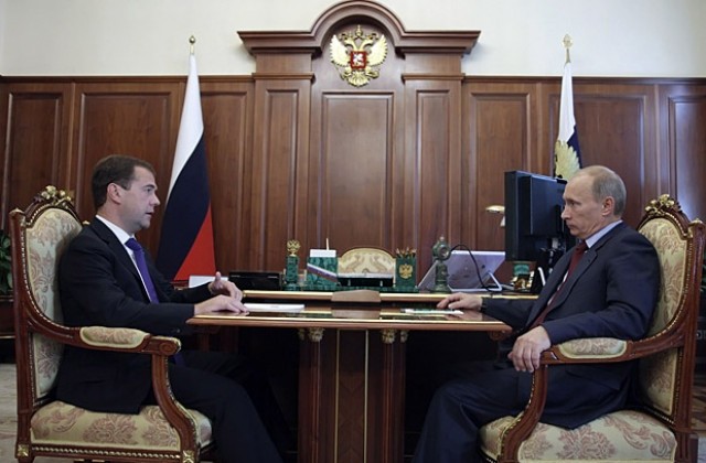 Путин и Медведев нямат да изгорят заради пожарите в Русия