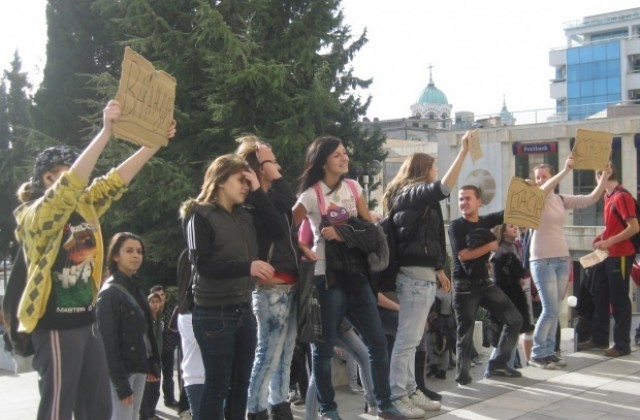 Местната управа в Плевен подкрепи ученическите протести